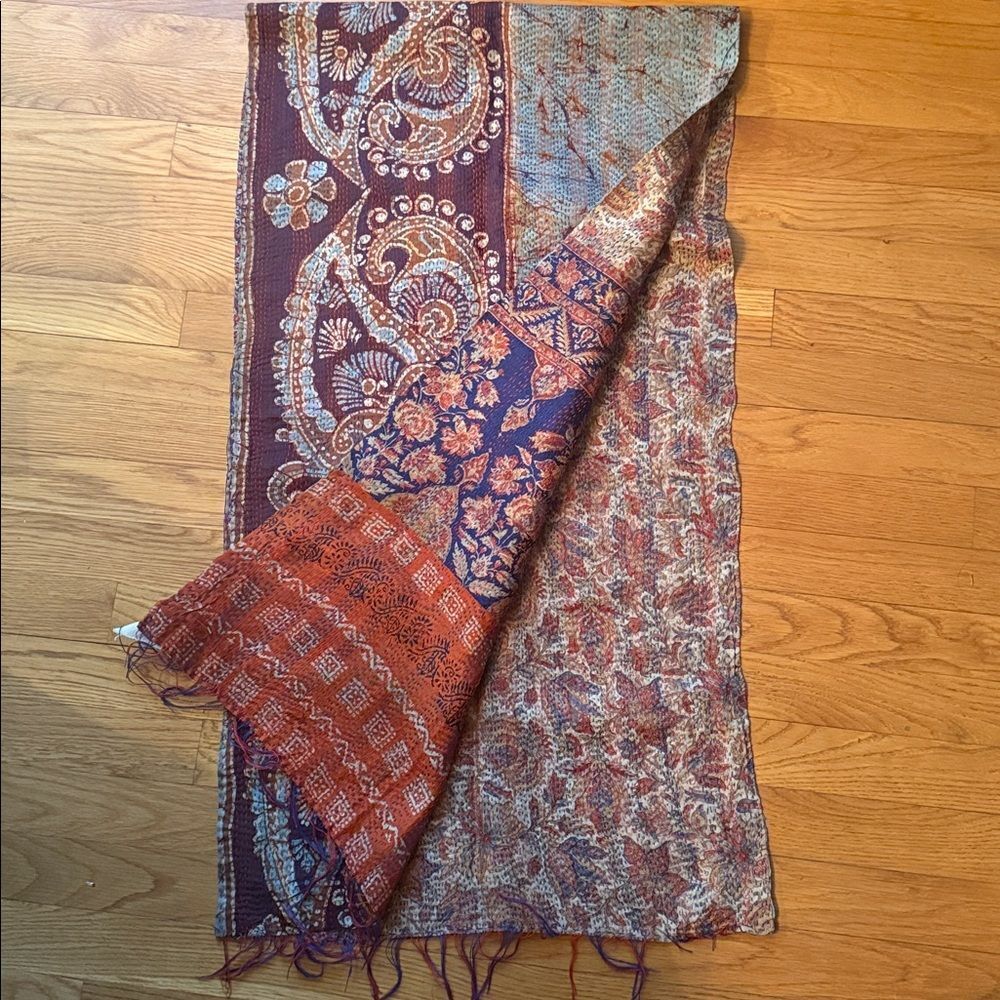 Gorgeous Tapestry Wrap/Scarf! - Picture 6 of 10